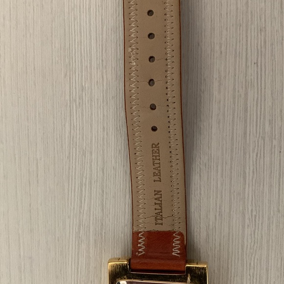 EA Watch - Picture 4 of 4